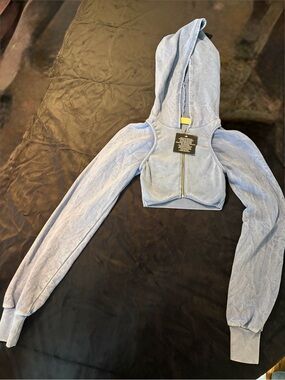 LA Luxe NWT Hoodie Size M – New With Tags